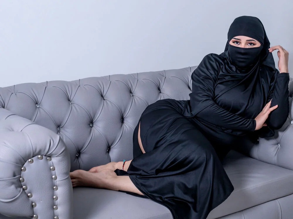 raeesa_のオフラインXXXチャット