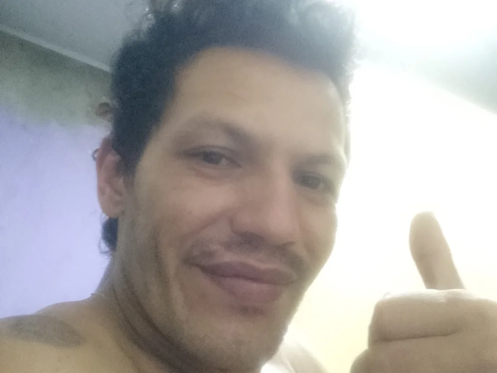 pai56's Offline Chat Room