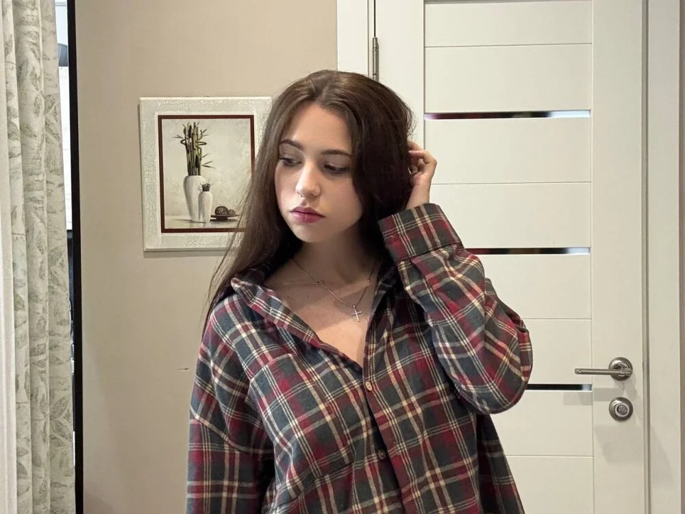 Amelia_Peach 離線 XXX 聊天