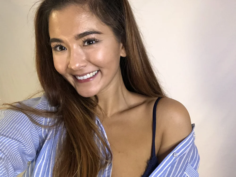 lovelyaria's Offline Chat Room