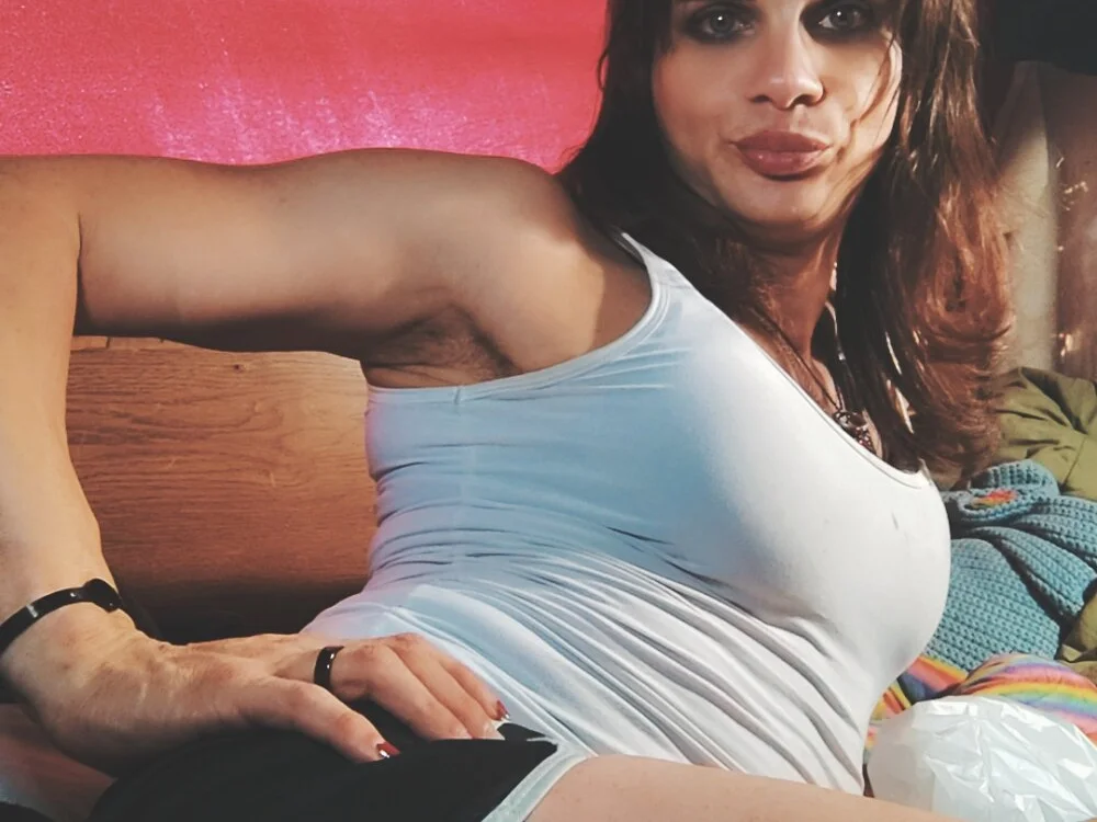 Sissy_Kitten offline XXX-chat