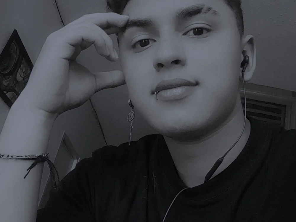 Miguelmor_24 offline chatrum