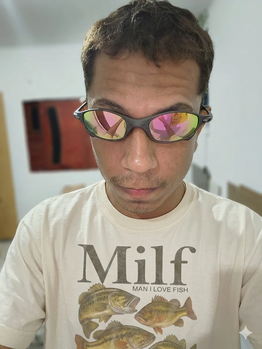 elio098shy live webcam