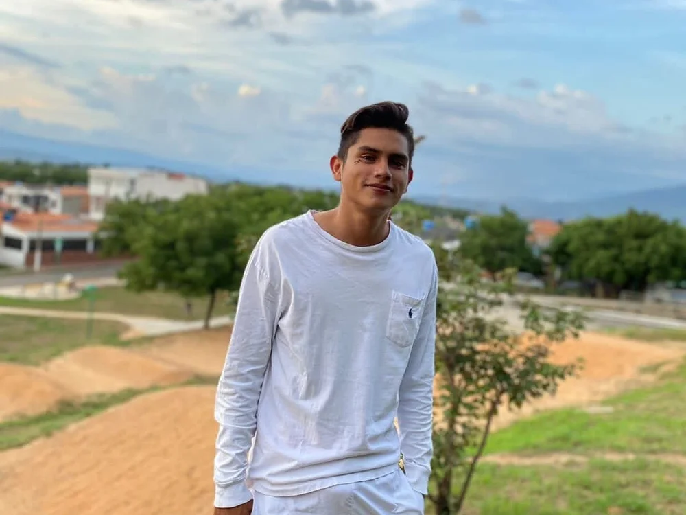 anto_chico offline chatrum