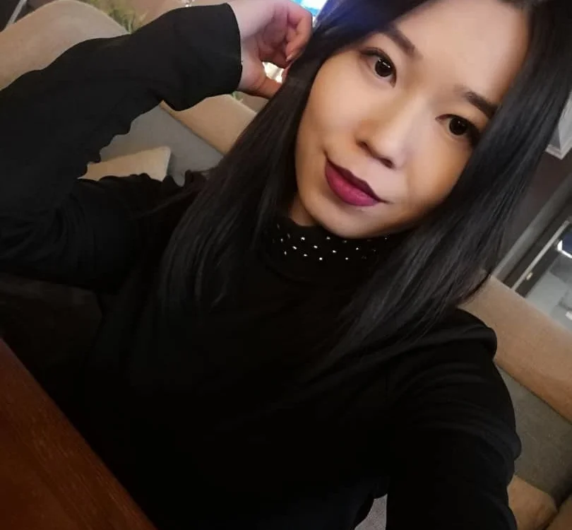AbellaFox's Offline Chat Room