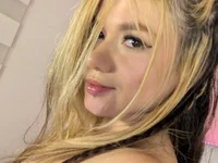 caroolina_sweet webcam model