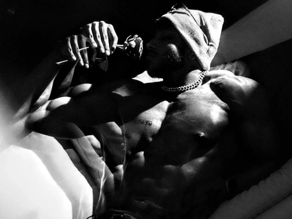 Troyy_lee1のオフラインXXXチャット