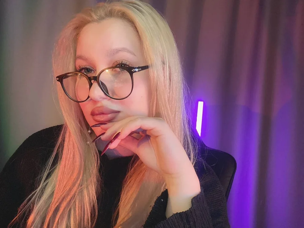 yoursAnna's Offline Chat Room