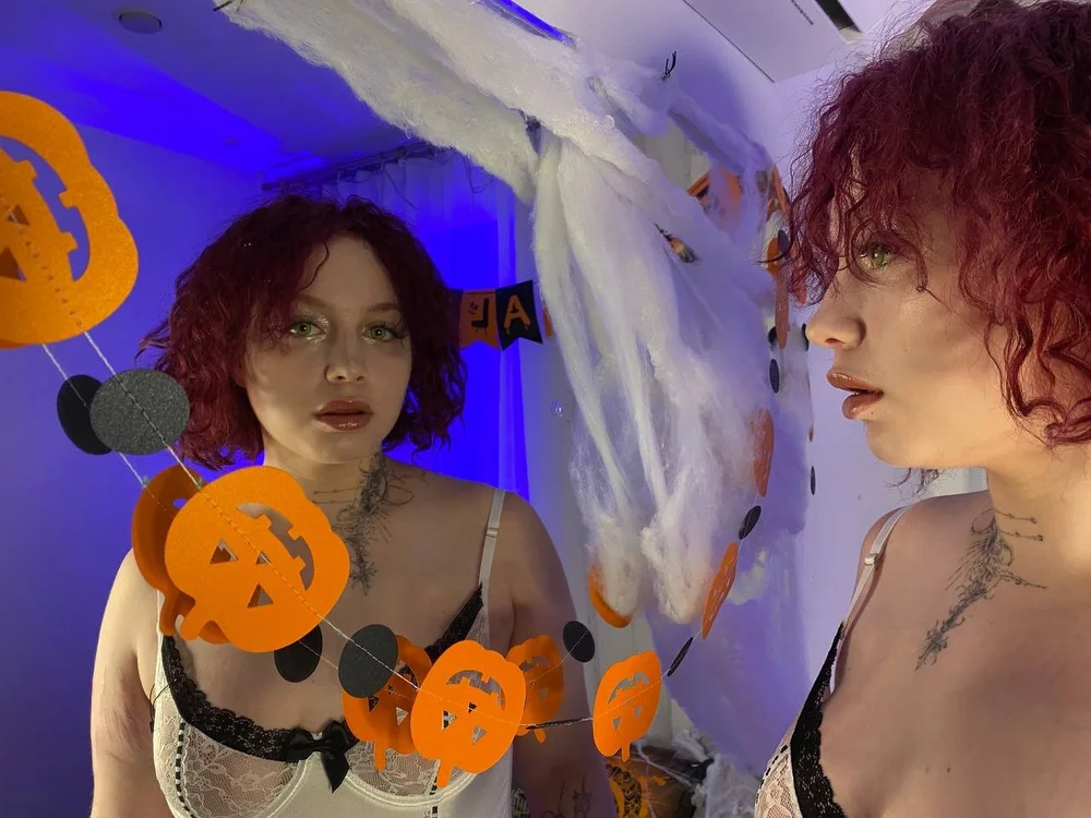 Offline chatovací místnost Alexa_Nora