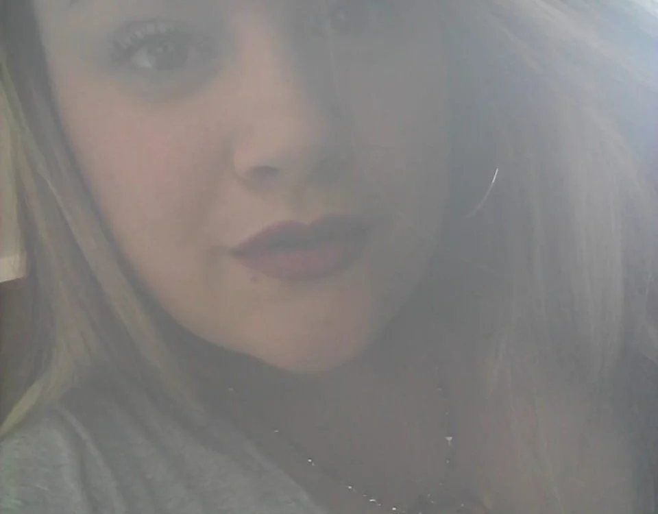 LUNA-PALACIOS Chat XXX offline