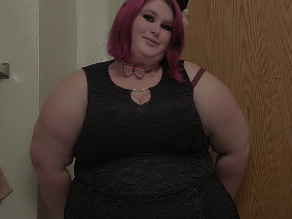 BbwEmoPrincess' Offline Chat Room