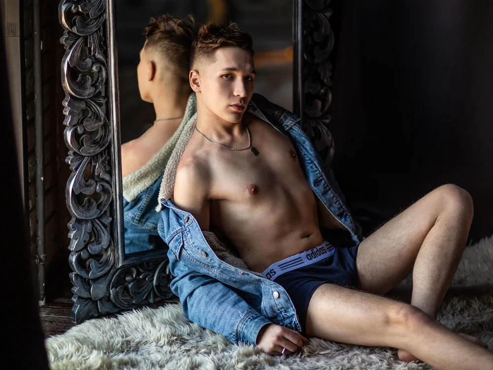 Lovely_Cat's Offline XXX Chat