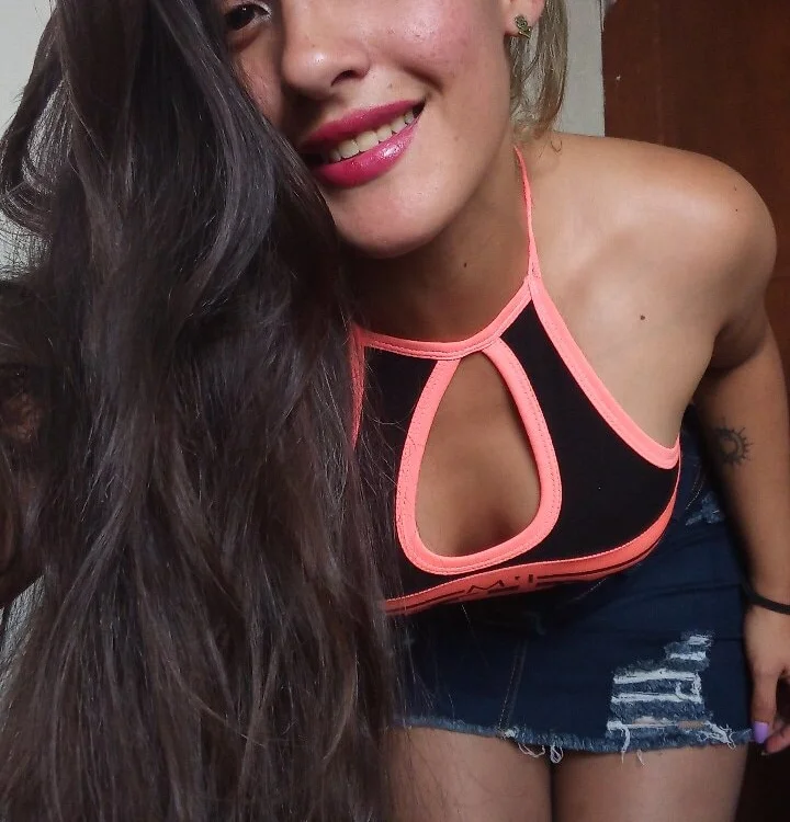 ChicaCaramel0's Offline XXX Chat