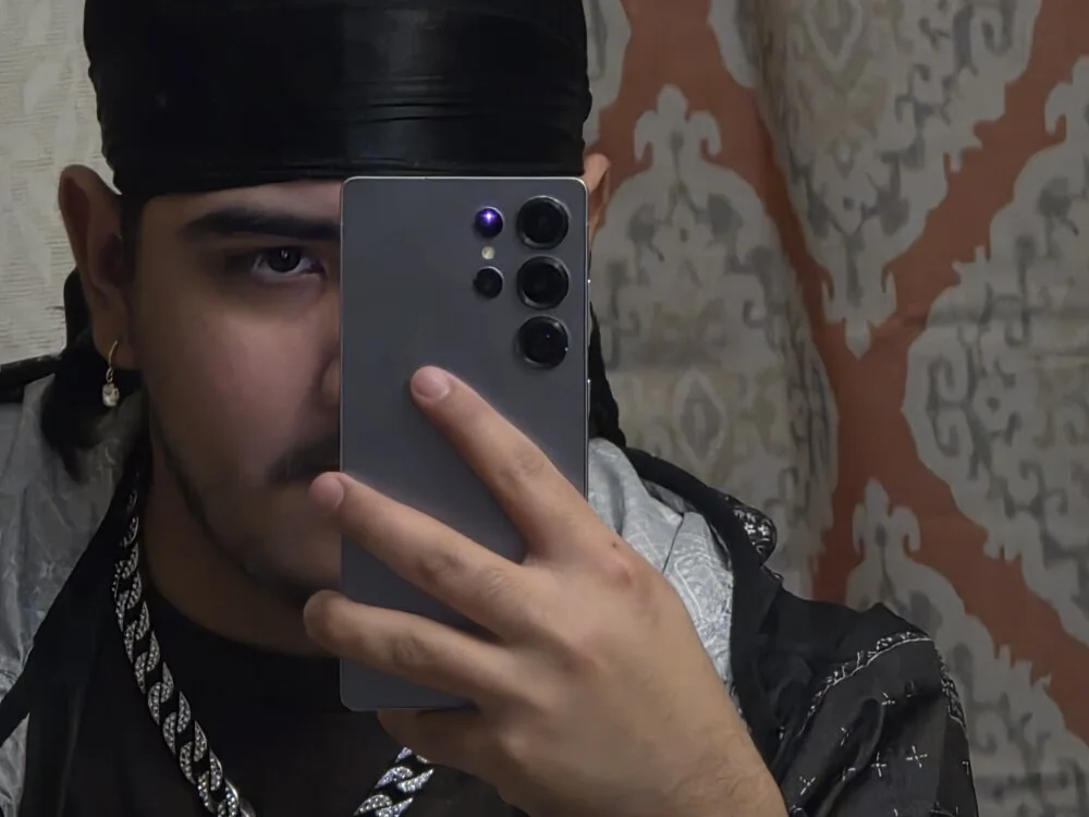 horneymen09 Offline XXX Chat