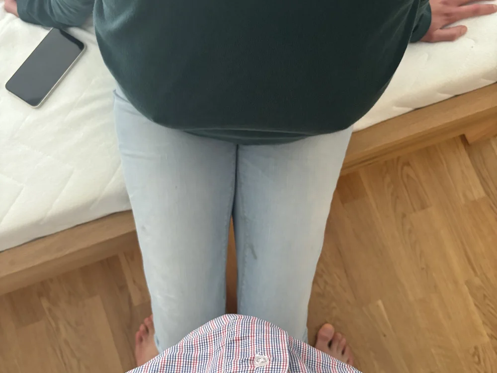 young18couple's Offline XXX Chat