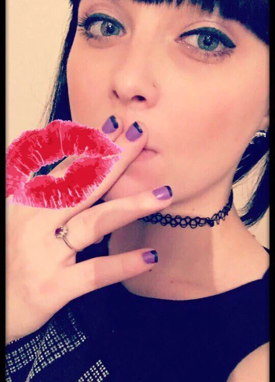 NightAngeles' Offline Chat Room