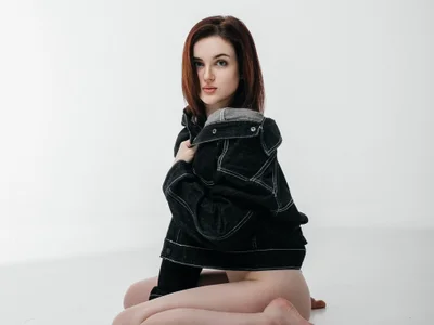 ElizbethCarridine - Girl 