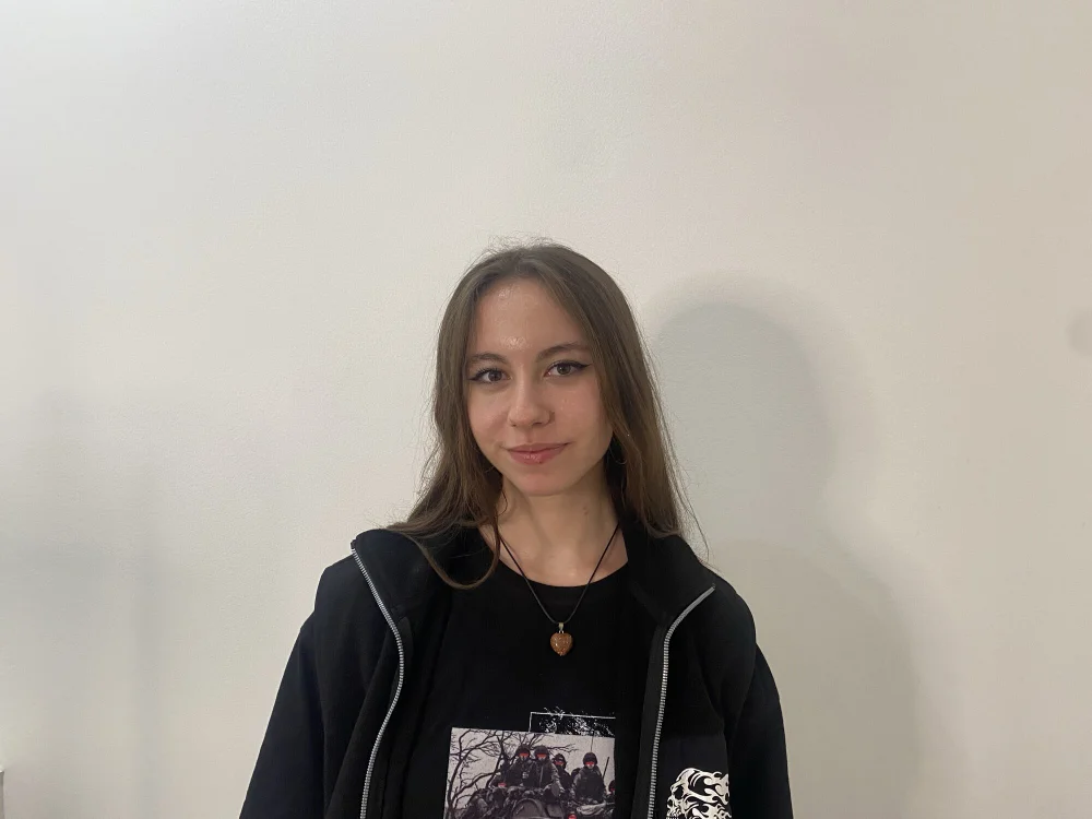 MonaElin offline chatrum