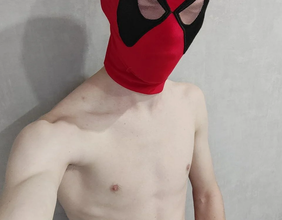 Skiny_Deadpool's Offline Chat Room