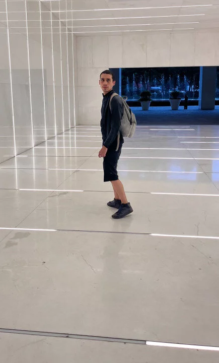 LatinUncutThick 離線 XXX 聊天