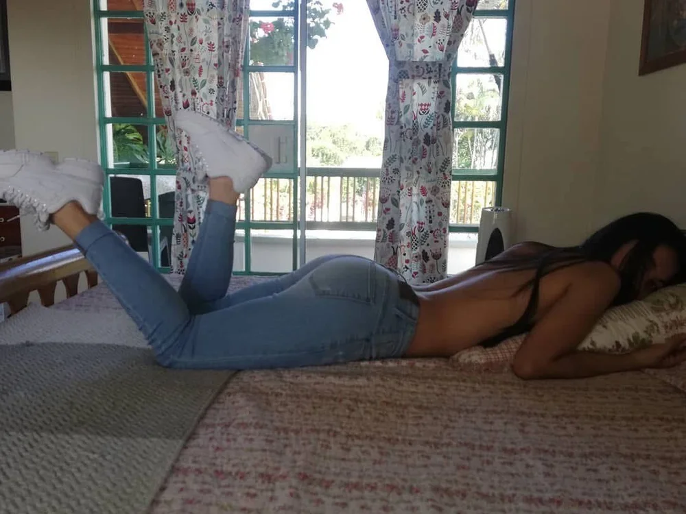 ห้องแชทออฟไลน์ของ celestefoxxx