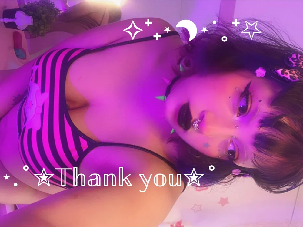 แชท XXX ออฟไลน์ของ Noisy_doll