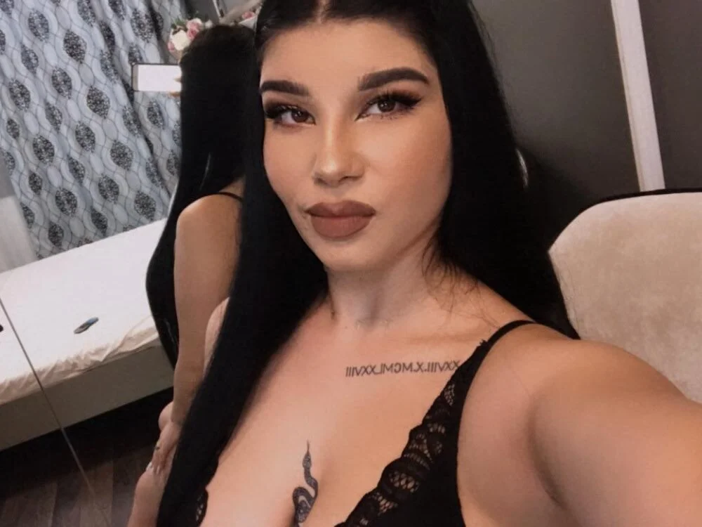 EllieJays' Offline Chat Room