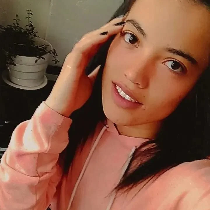 Isabella_Torres_ offline chatrum