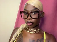 Petitelunarr's webcam live show