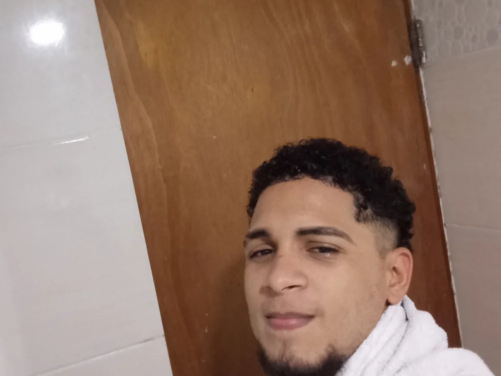 Cohenalvaro offline chatrum