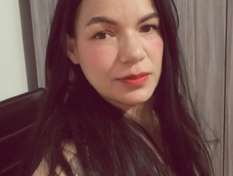 alicemilfSg offline XXX-chatje