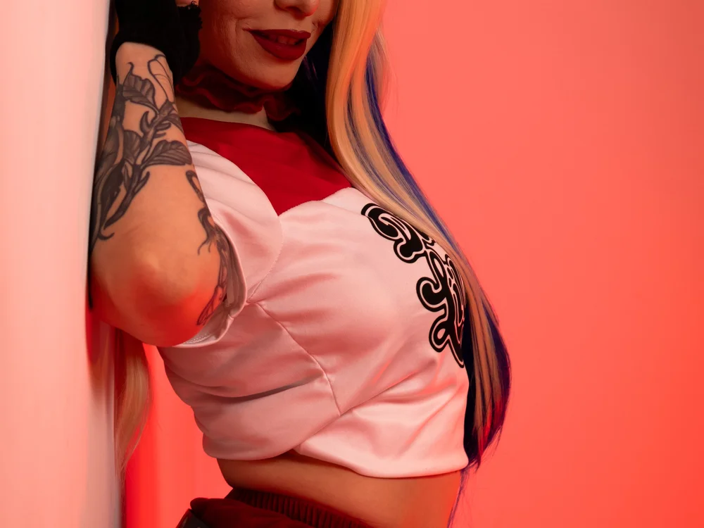 Cassie_Cage's Offline XXX Chat