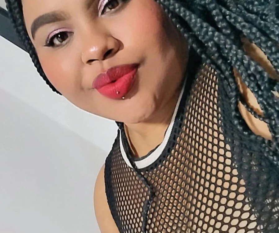 Taniaross' Offline Chat Room