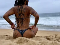 Beckyy13 Adlı Modelin Çevrimdışı Sohbet Odası