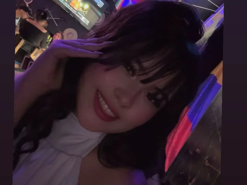 CLOHI2222's Offline XXX Chat