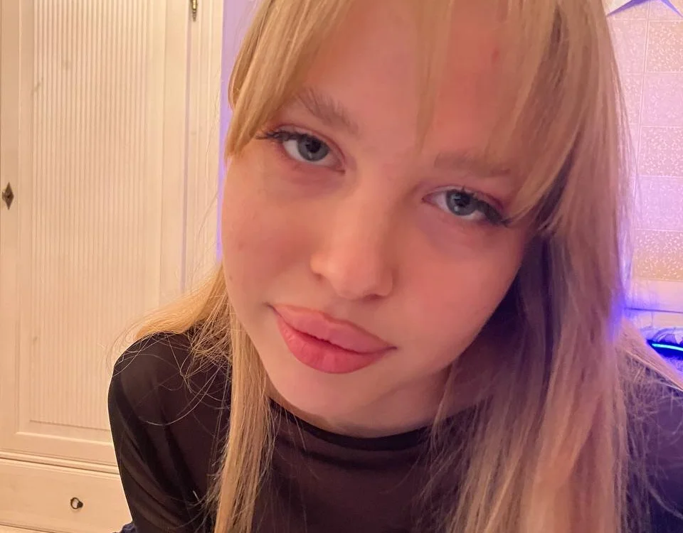 TaylorMayson's Offline Chat Room