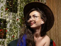 NaughtYHomemadE's Live XXX Chat