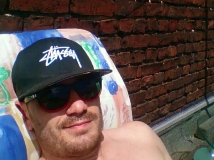 burnzzz81 Adlı Modelin Çevrimdışı XXX Sohbeti