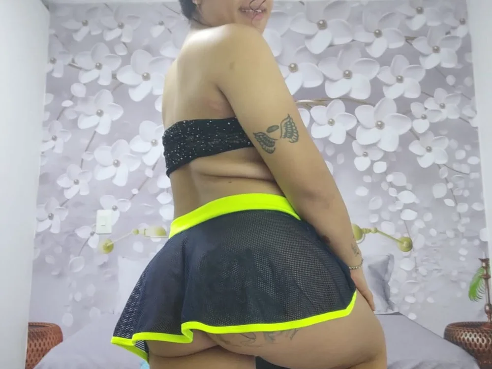 dulce_sharlot's Offline XXX Chat