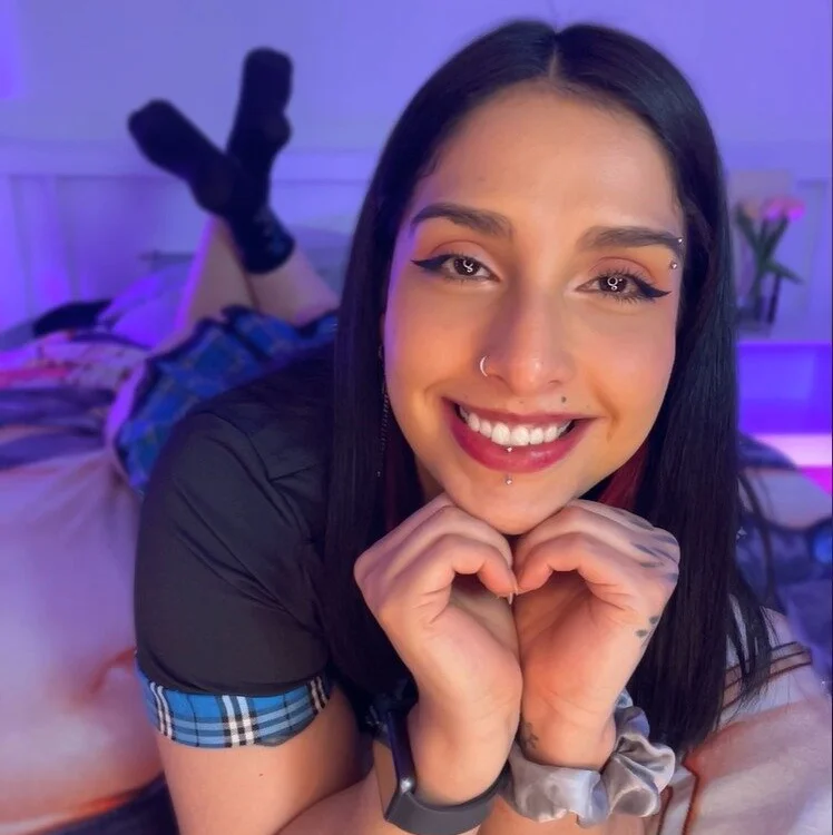 Chatroom XXX hors ligne de Moshelle