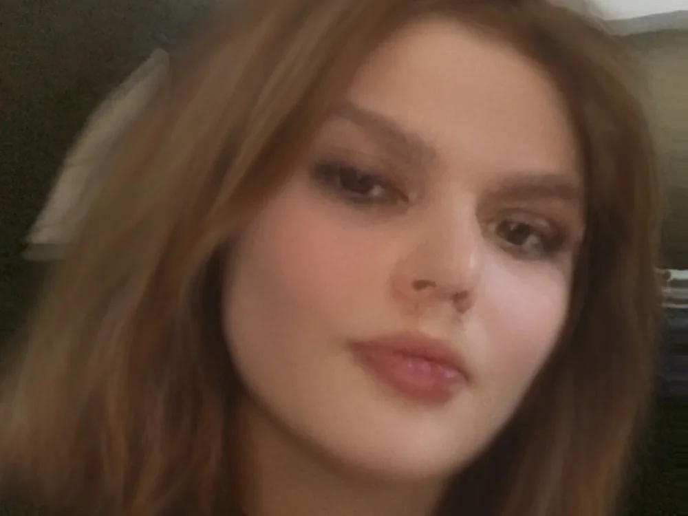 Crossdressingjennyboy's Offline Chat Room