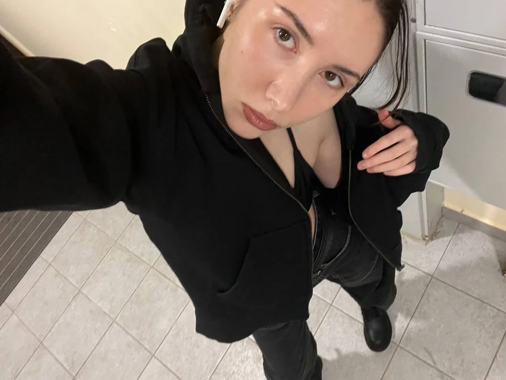 BeatrixBirmingham's Offline Chat Room