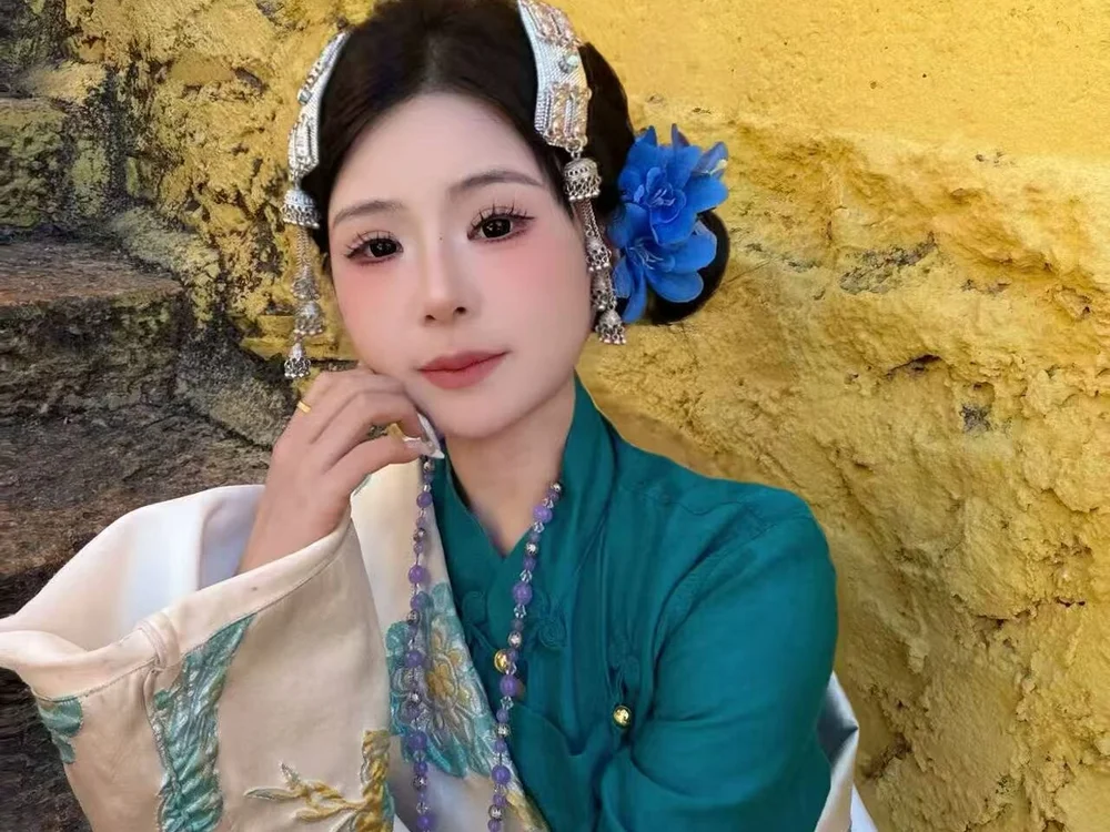 LIULIU688 离线XXX聊天
