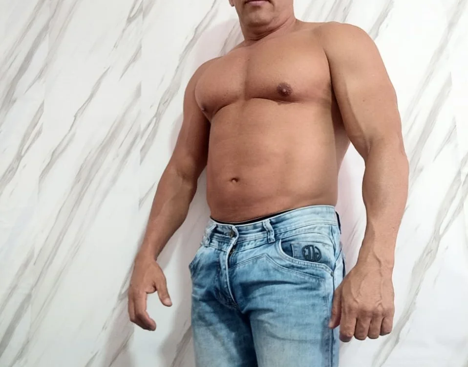 Jordan_Gomez_ অফলাইন XXX চ্যাট