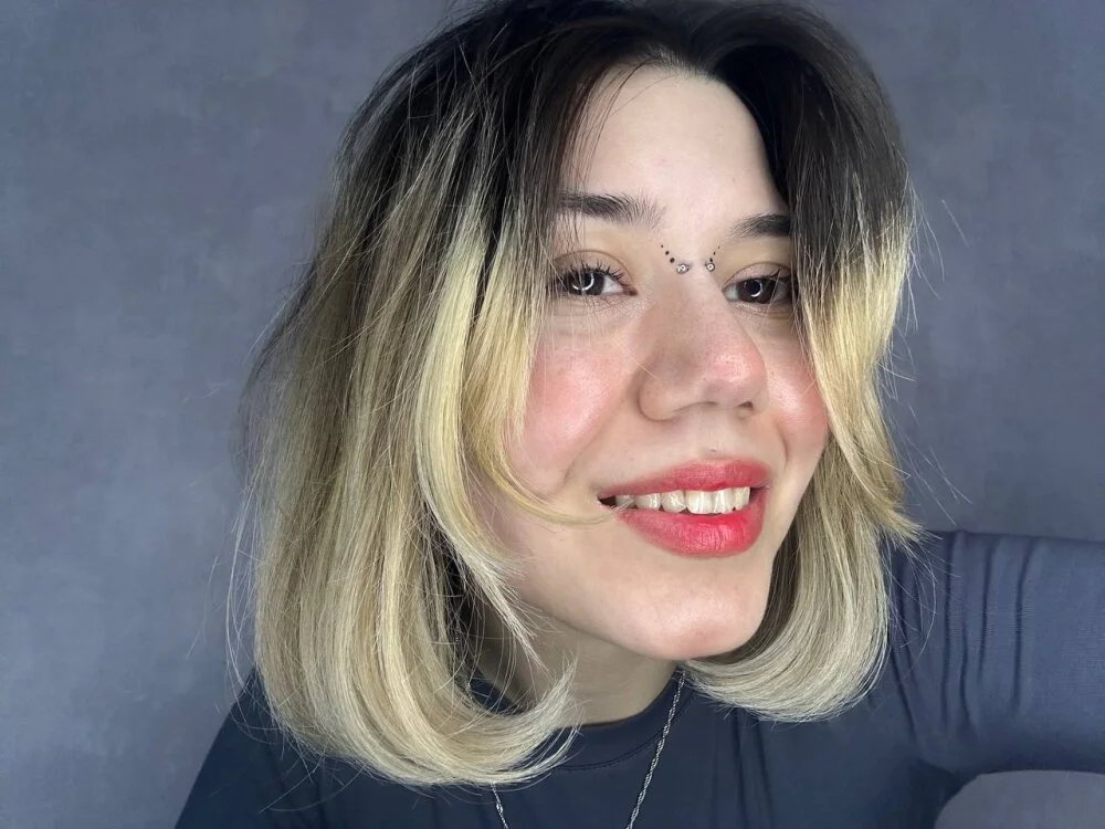 Ara_Burnard's Offline XXX Chat