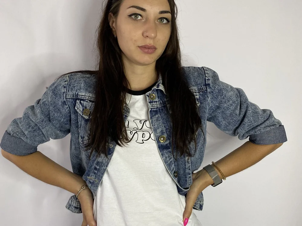 MomikaSl's Offline XXX Chat