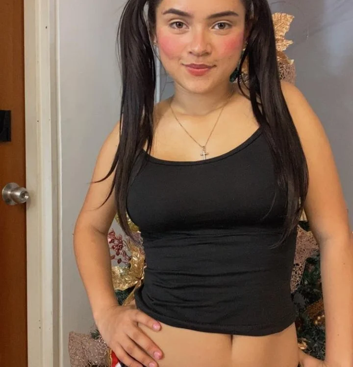 ห้องแชทออฟไลน์ของ FannySaenz
