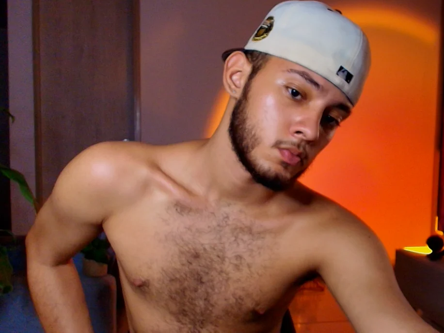 Sebolaz333 Offline XXX-chat