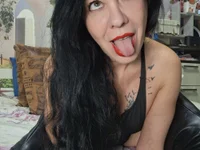 CrazywomanEliza49's Live XXX Chat