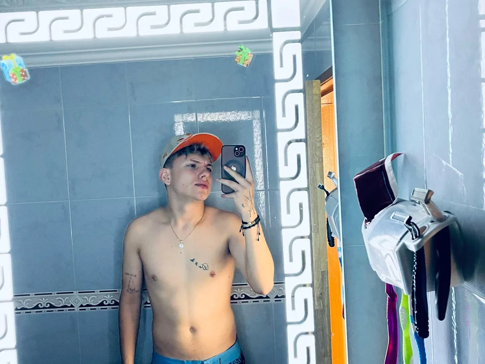 ห้องแชทออฟไลน์ของ logan_hans